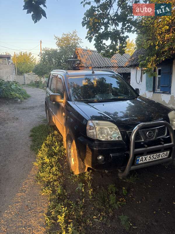 2004 nissan x-trail