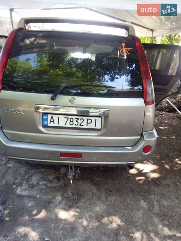 2005 nissan x-trail