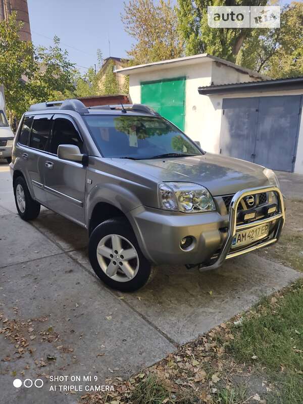 2005 nissan x-trail
