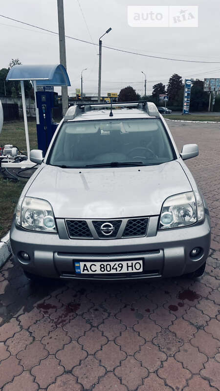 2006 nissan x-trail