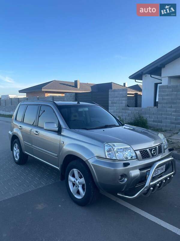2006 nissan x-trail