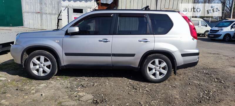 2008 nissan x-trail