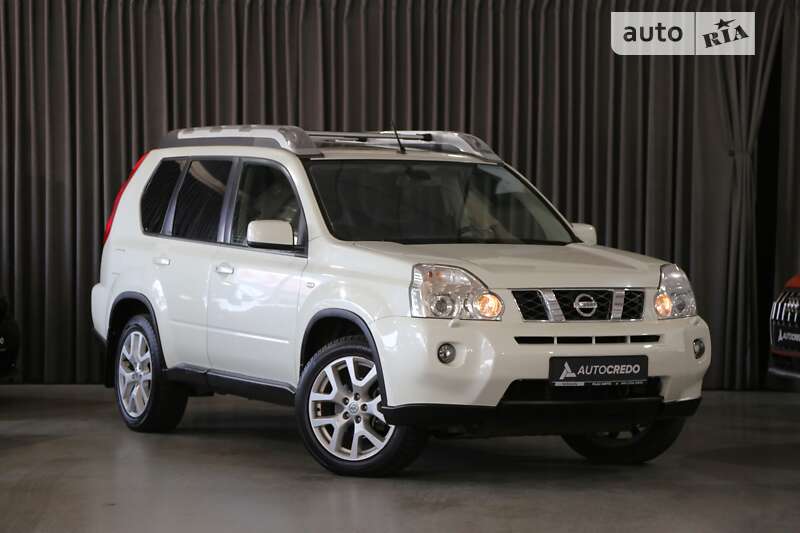 2010 nissan x-trail