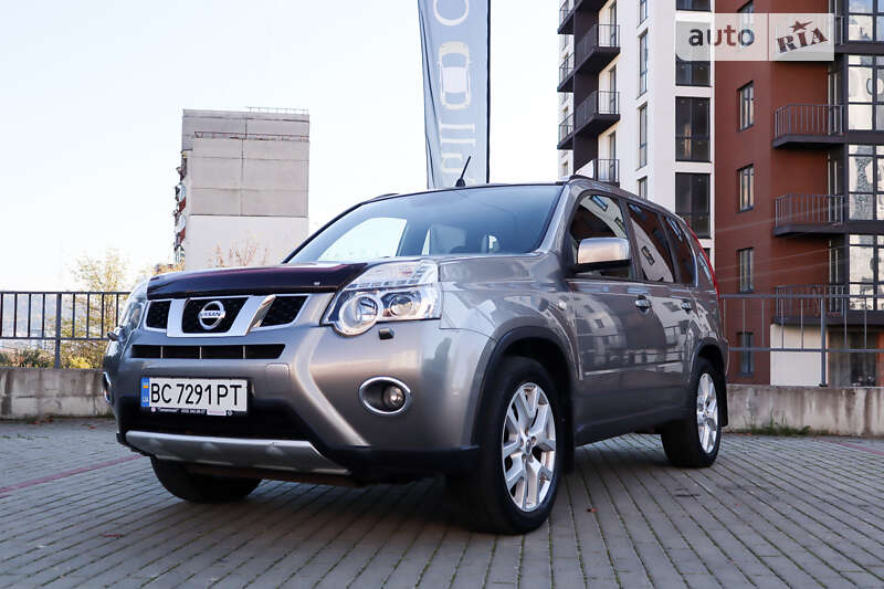 2010 nissan x-trail