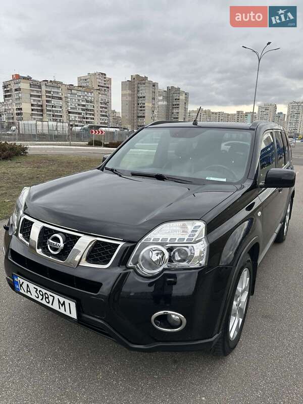2010 nissan x-trail