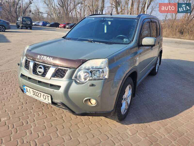 2011 nissan x-trail