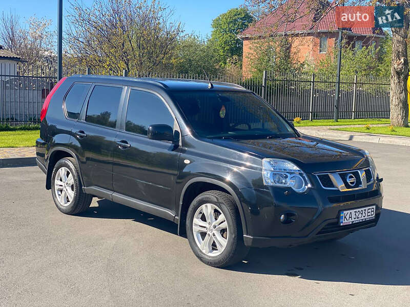 2011 nissan x-trail