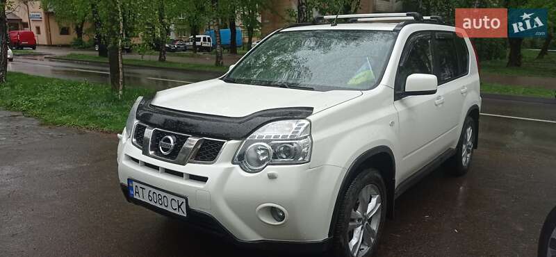 2012 nissan x-trail