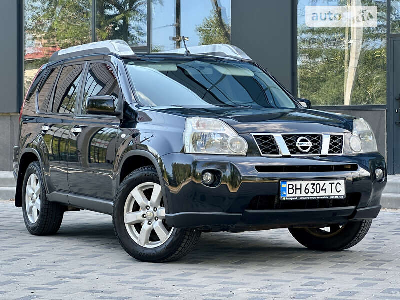 2010 nissan x-trail