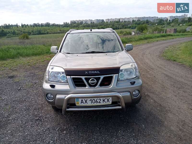 2003 nissan x-trail