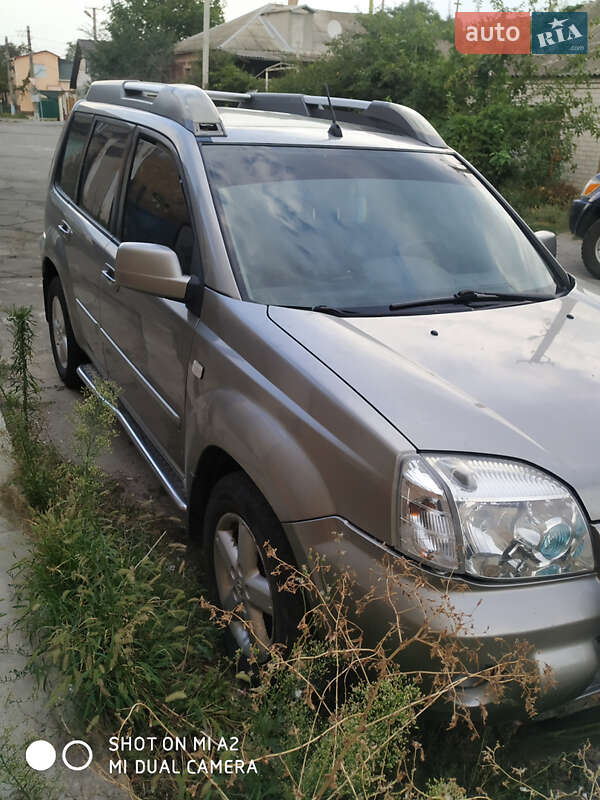 2004 nissan x-trail