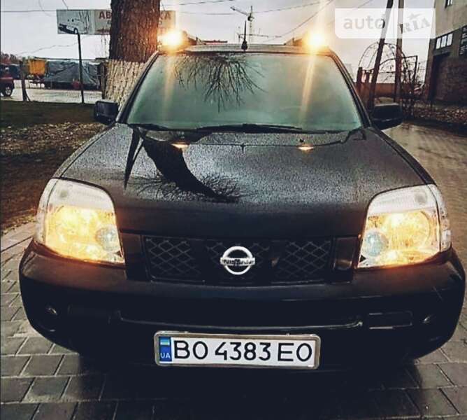 2005 nissan x-trail