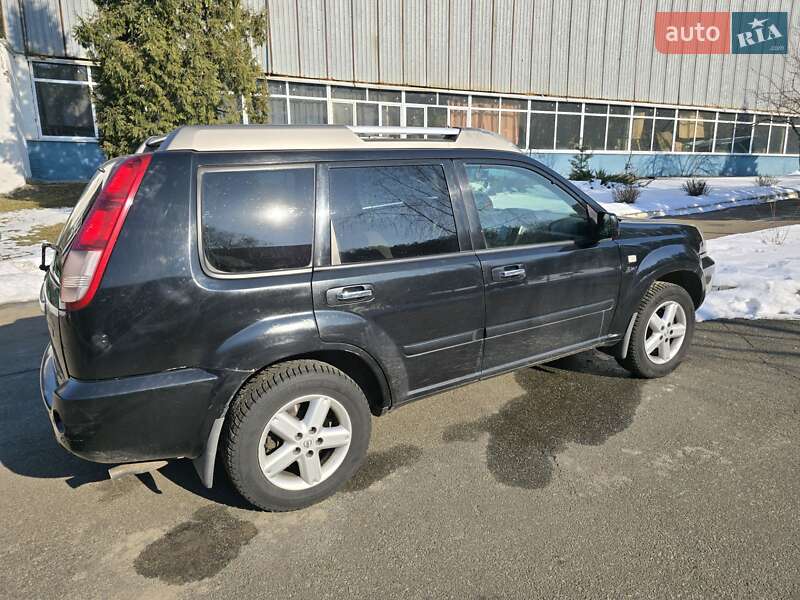 2005 nissan x-trail