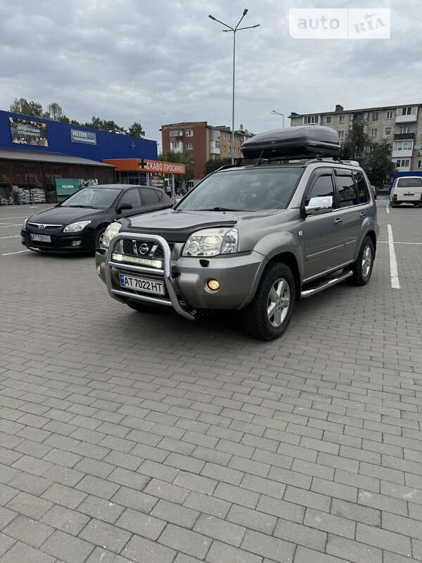 2005 nissan x-trail
