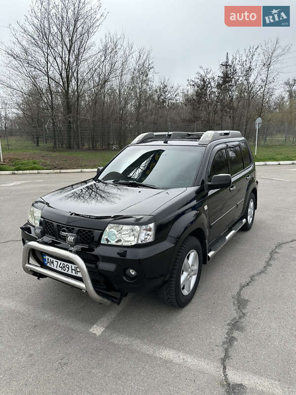 2005 nissan x-trail