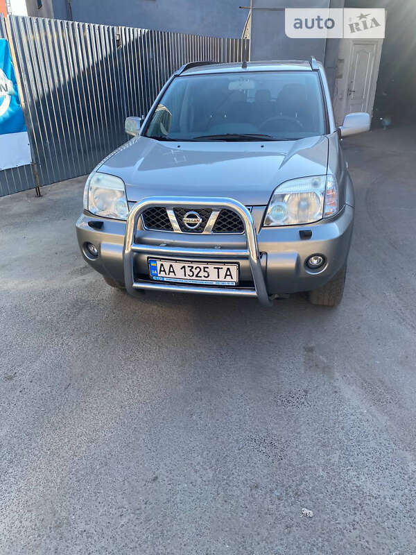 2006 nissan x-trail