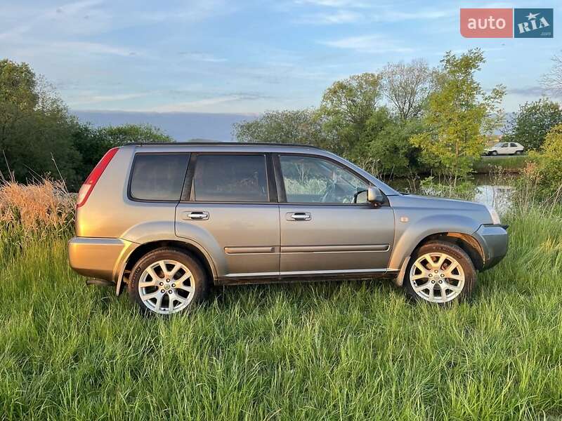 2006 nissan x-trail