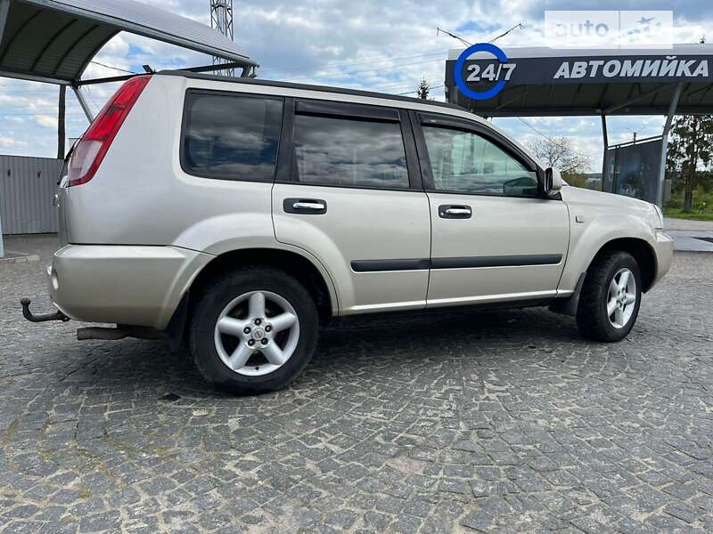 2006 nissan x-trail