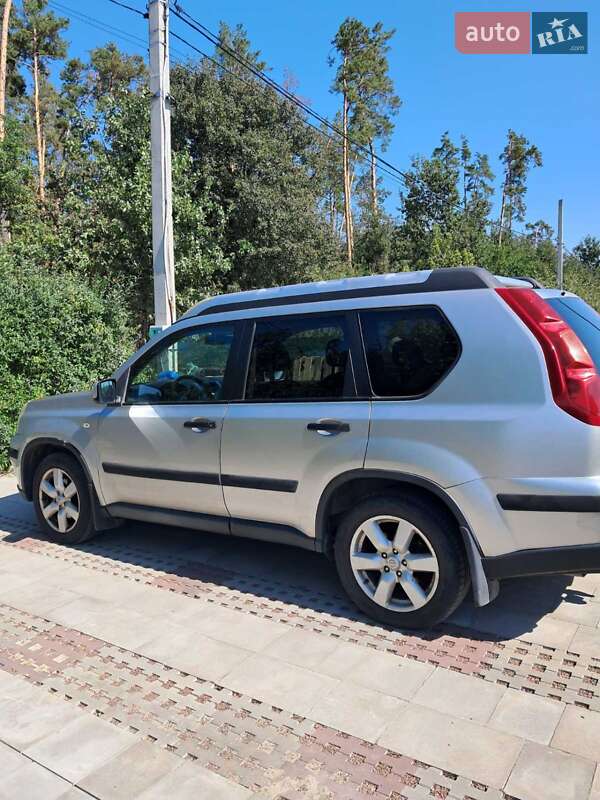 2008 nissan x-trail