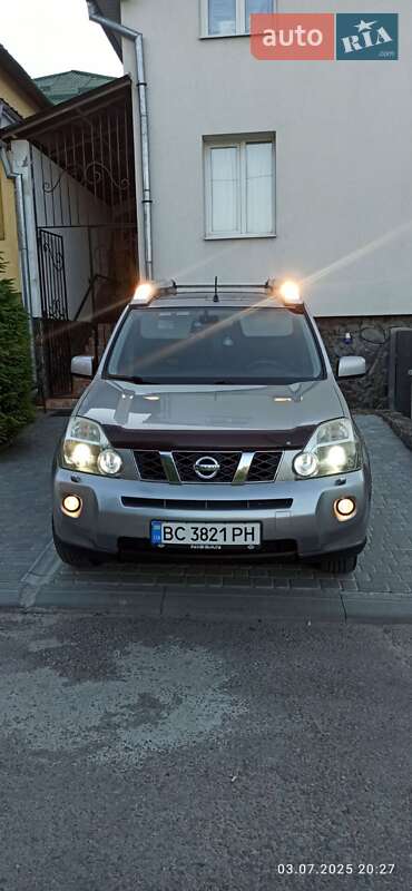 2008 nissan x-trail