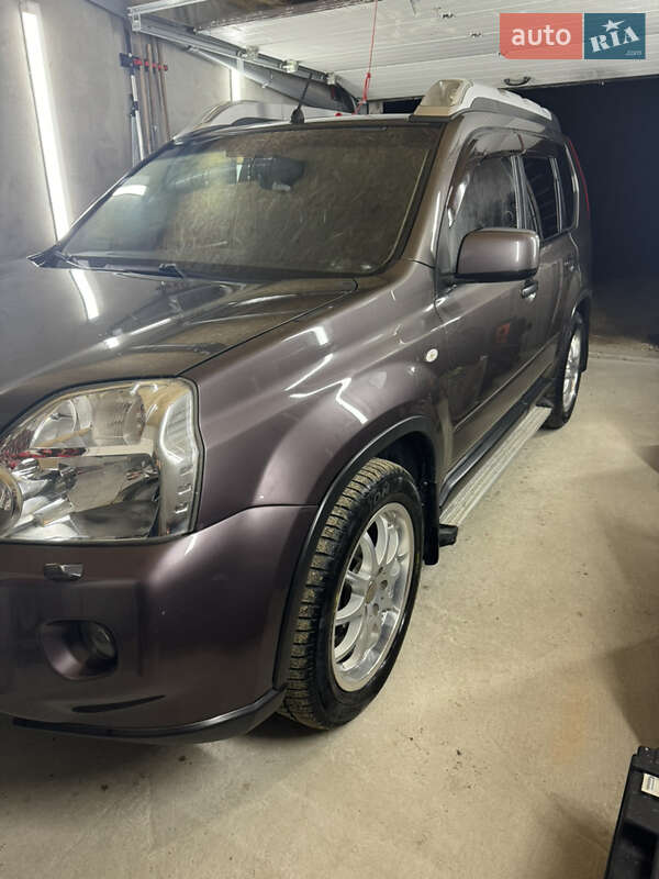 2008 nissan x-trail
