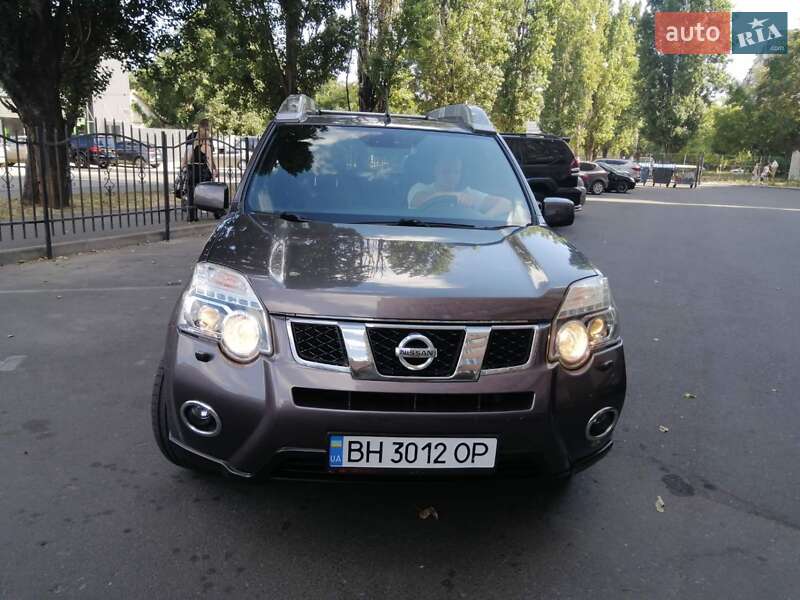 2010 nissan x-trail
