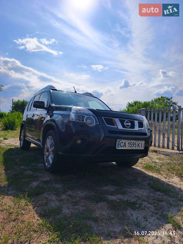 2010 nissan x-trail