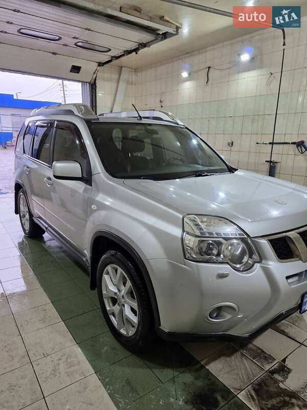 2011 nissan x-trail