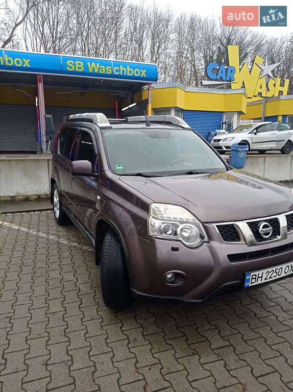 2011 nissan x-trail