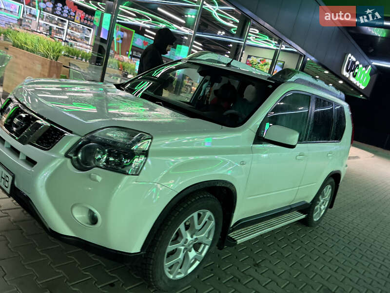 2011 nissan x-trail