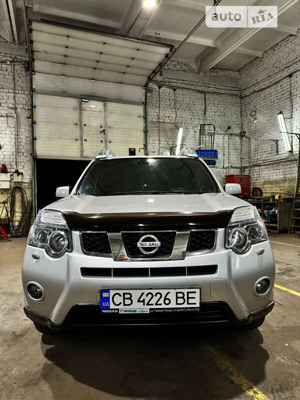 2011 nissan x-trail