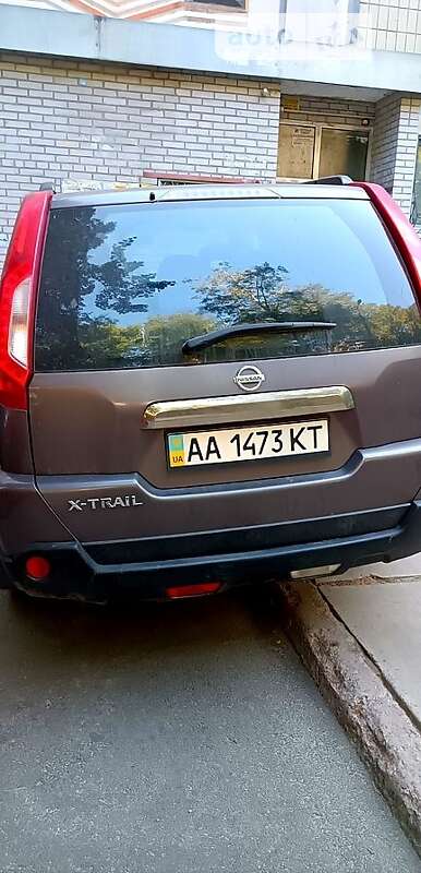 2011 nissan x-trail