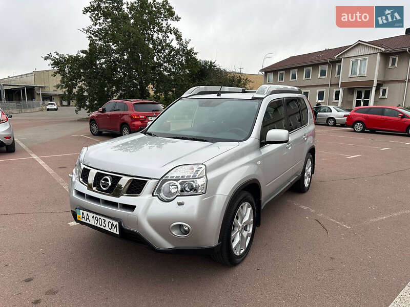2011 nissan x-trail