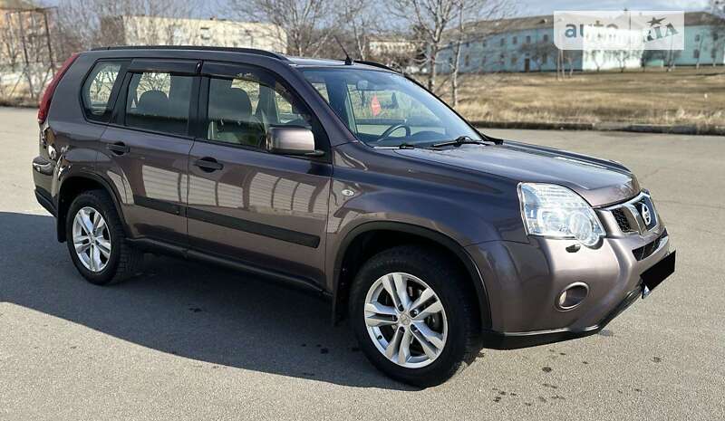 2011 nissan x-trail