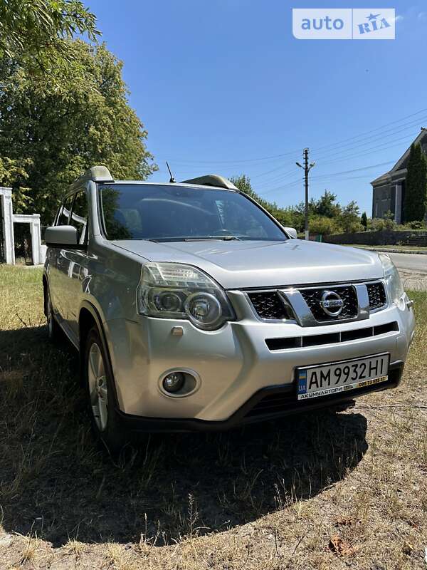 2011 nissan x-trail
