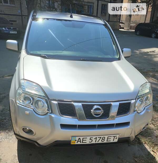2011 nissan x-trail