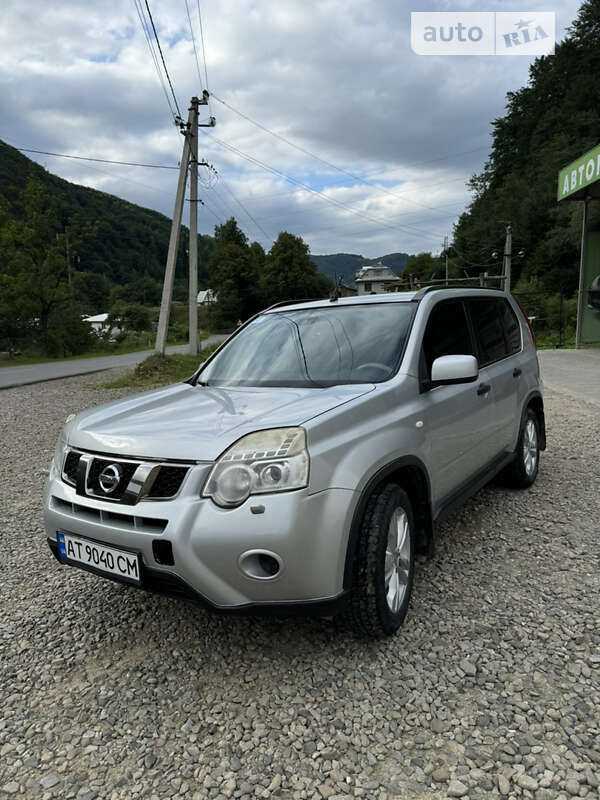 2011 nissan x-trail