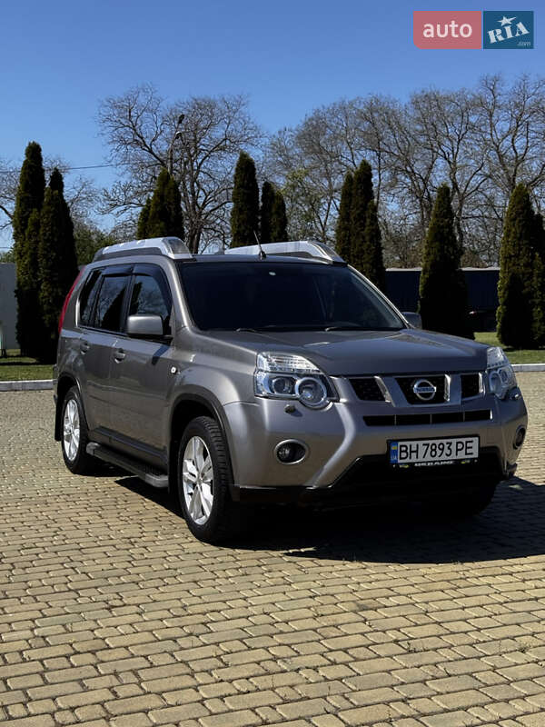 2011 nissan x-trail