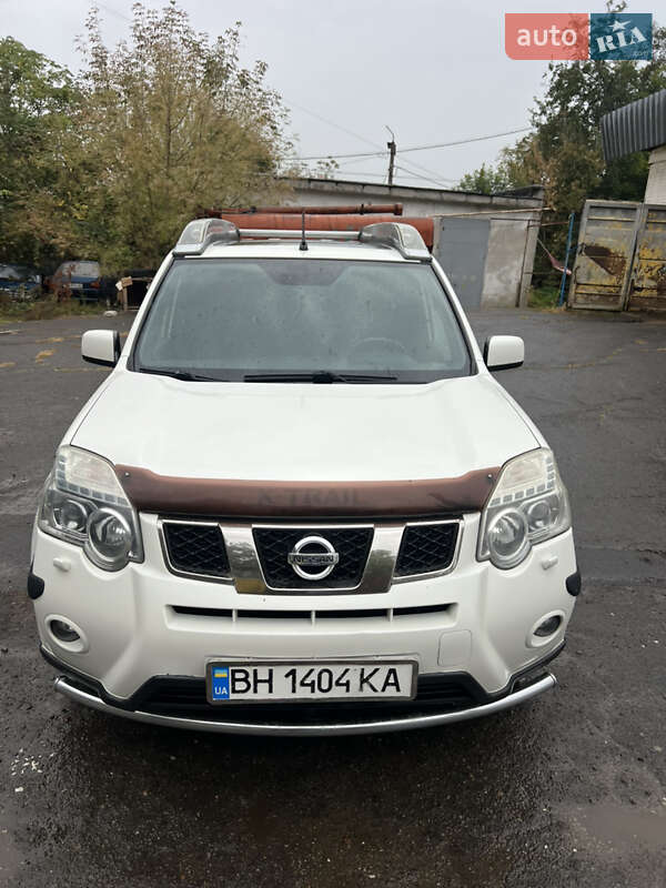 2011 nissan x-trail