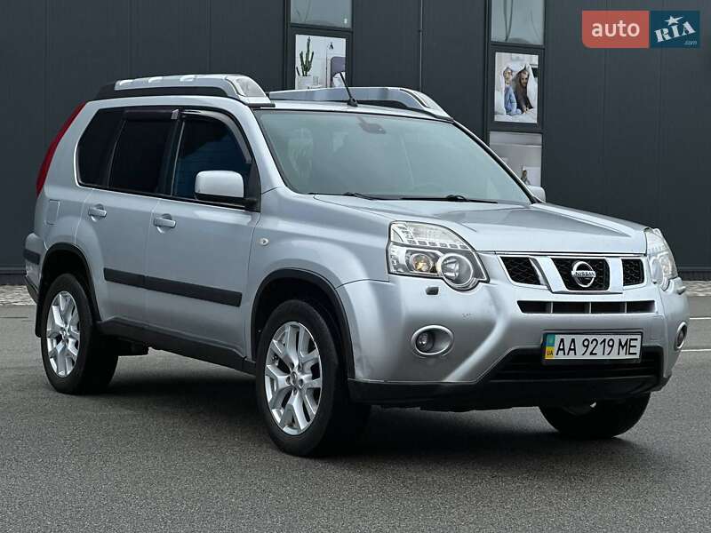 2011 nissan x-trail