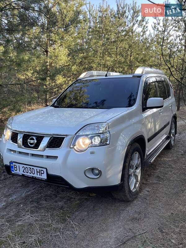 2011 nissan x-trail