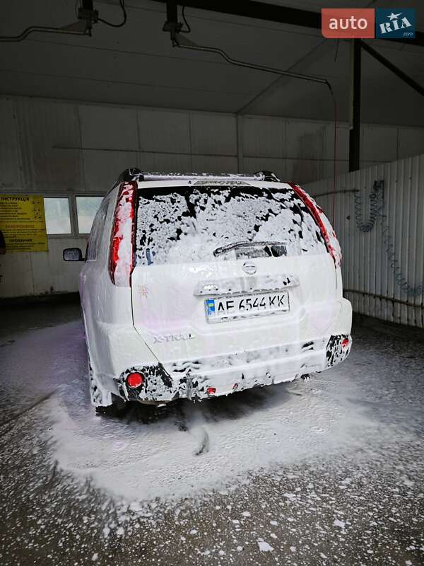 2012 nissan x-trail