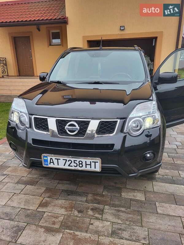 2012 nissan x-trail