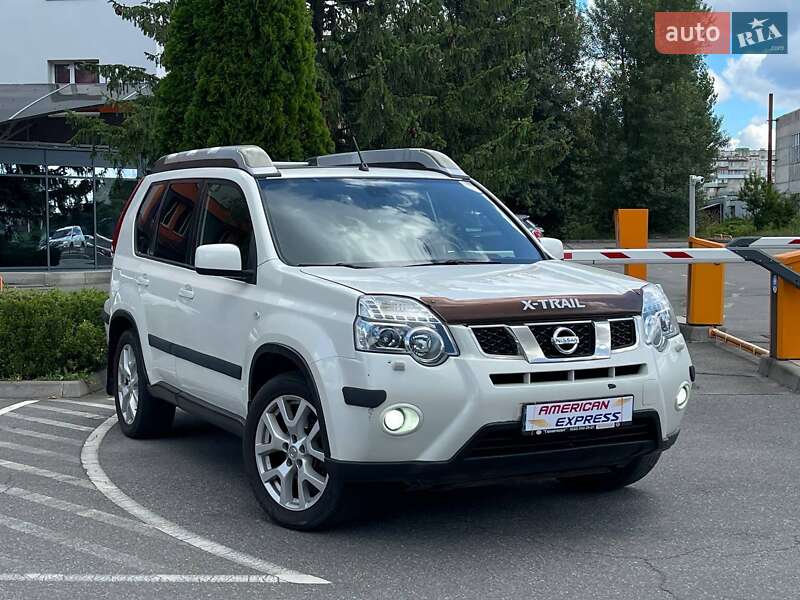 2012 nissan x-trail