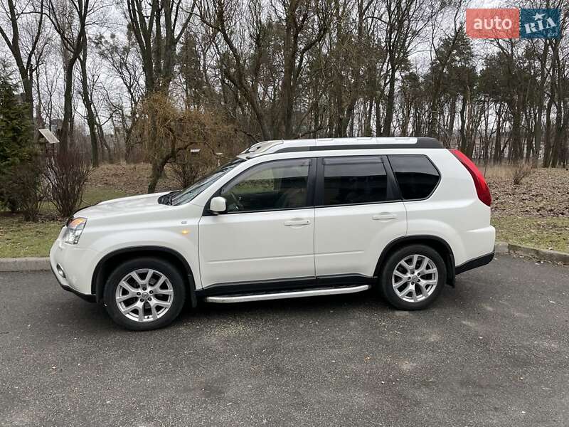 2012 nissan x-trail
