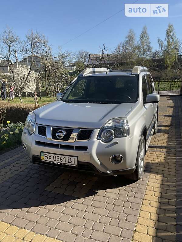 2012 nissan x-trail