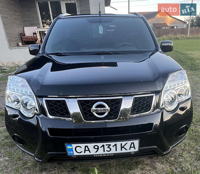 2012 nissan x-trail