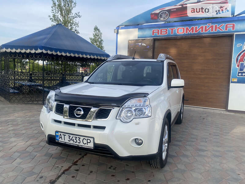 2012 nissan x-trail