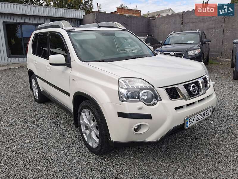 2012 nissan x-trail