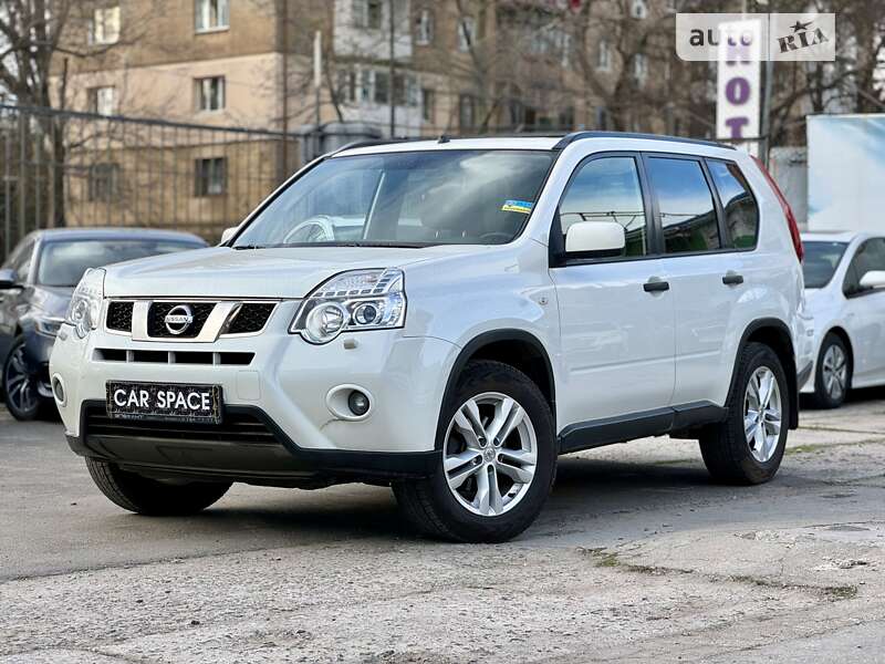 2012 nissan x-trail